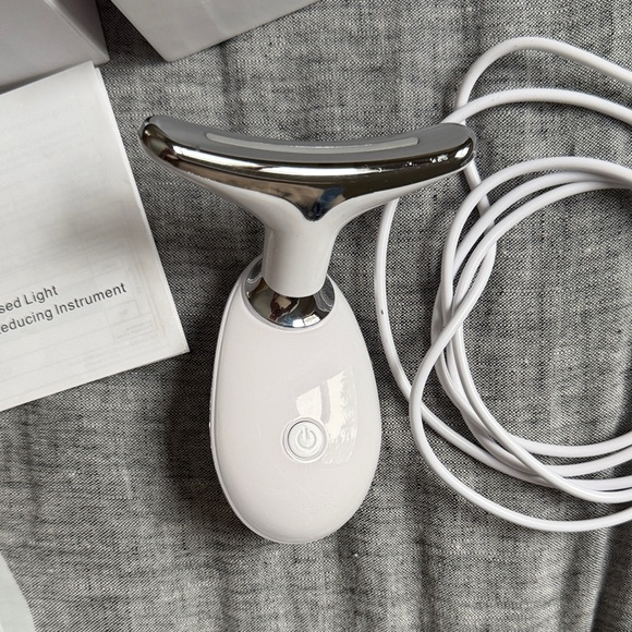 Intense Pulsed Light Wrinkle Reducing Instrument - Picture 5 of 6